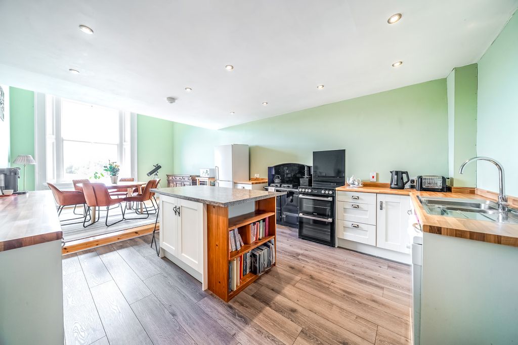 4 bed flat for saleWhitbourne Hall, Whitbourne, Worcester WR6 photo 5