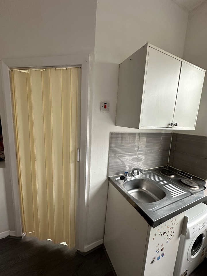 Additional image 8 of Studio Flat, Dudley Road, B18, N1 7GU