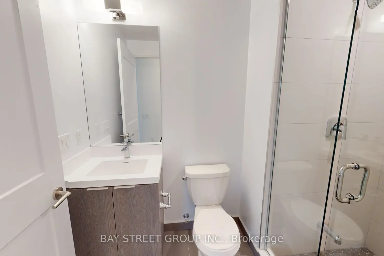 Additional image 11 of 50 Dunfield Avenue 817