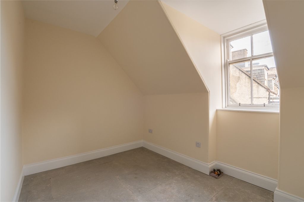 Additional image 25 of 3 bed flat for saleCromwell Street, Stornoway HS1