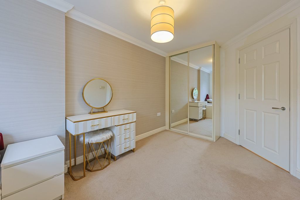 Additional image 15 of 2 bed flat for saleWest Hill, Oxted RH8