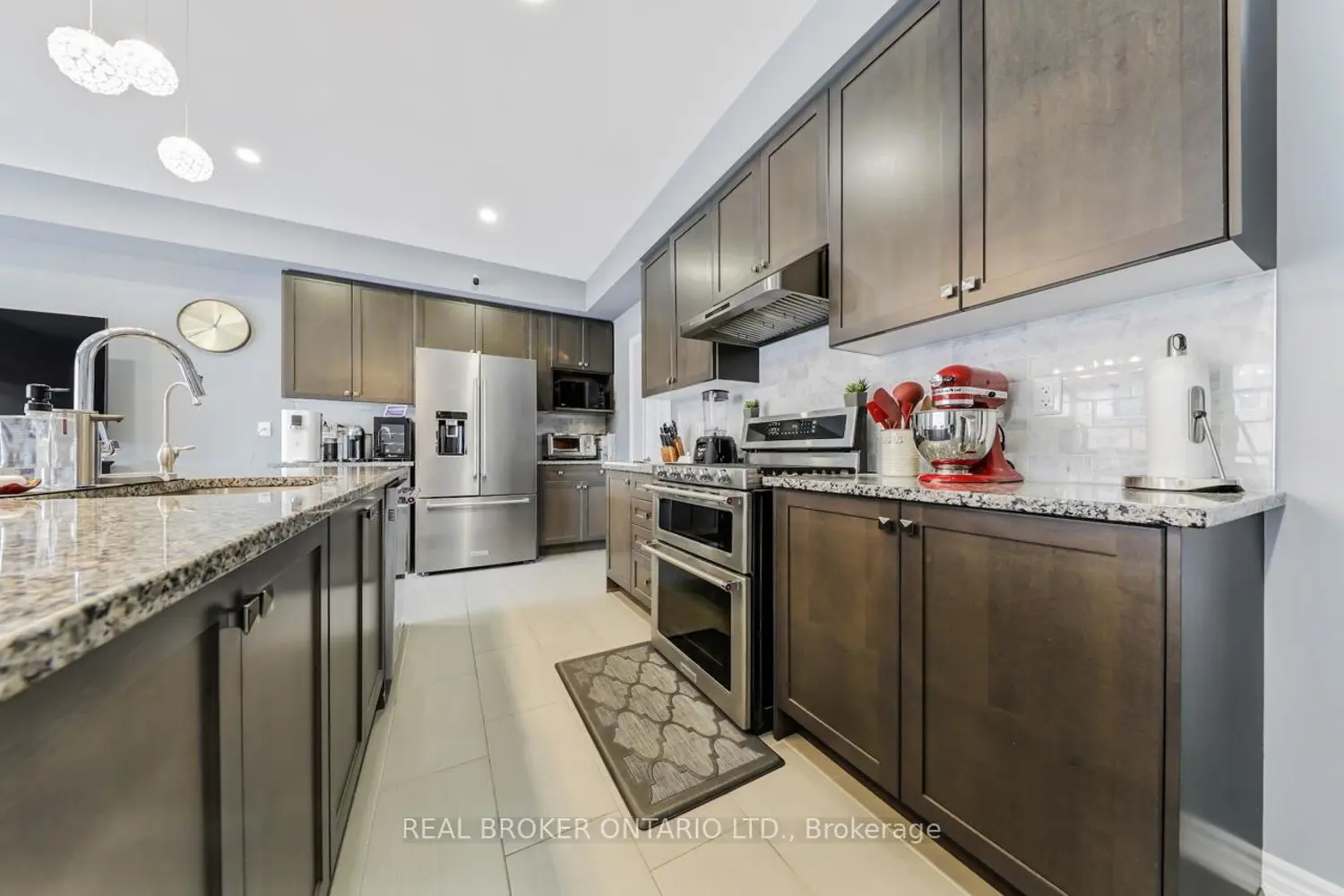 10937 Victoria Square Boulevard photo 4