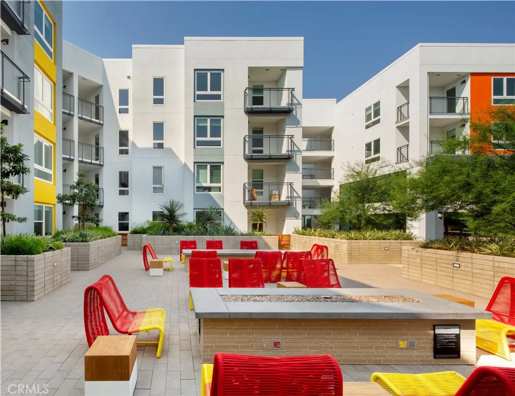 Additional image 14 of 19535 Nordhoff Street Unit 35-107, Northridge, CA 91324