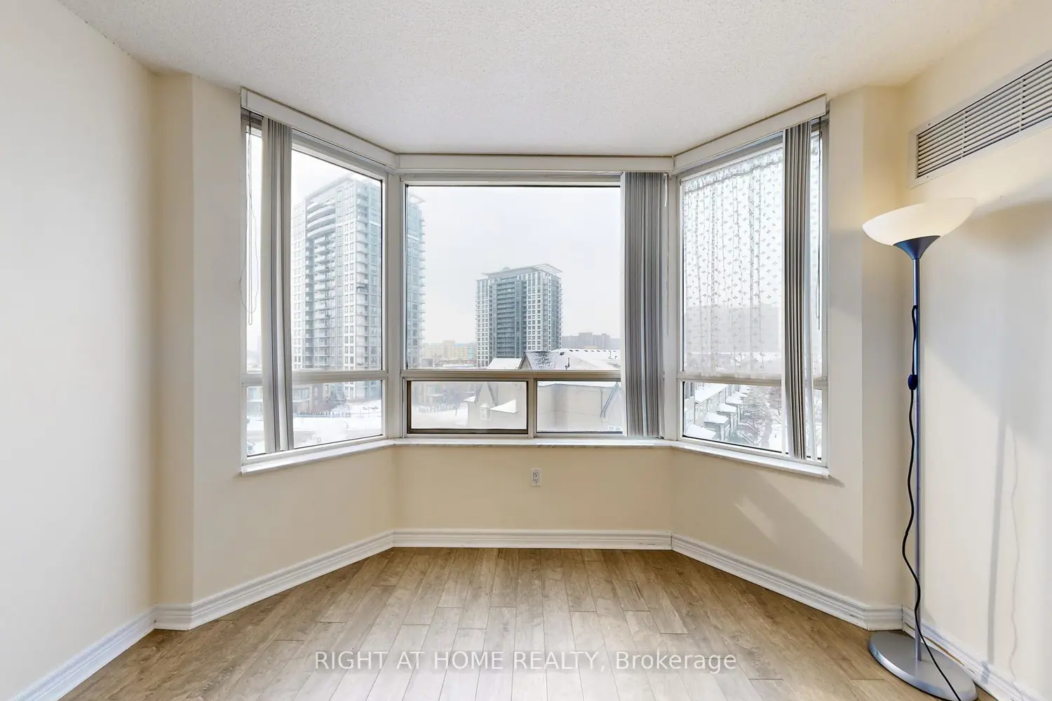 Additional image 9 of 228 Bonis Avenue 608