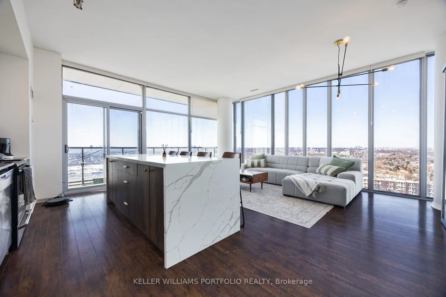 Additional image 6 of 105 The Queensway Avenue 3401