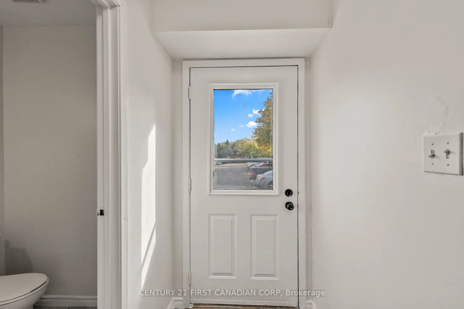 595 Third Street 36 photo 4