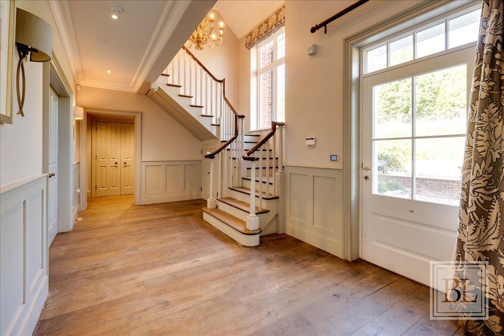 Additional image 4 of 7 bed detached house for saleHook Lane, Hadleigh IP7