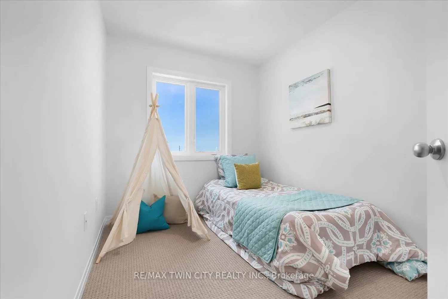 Additional image 9 of 155 Equestrian Way 85