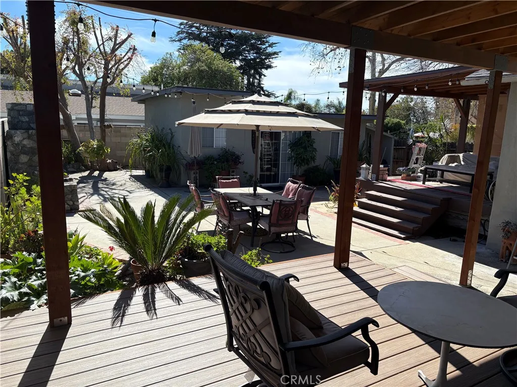 2244 Royal Oaks Dr, Duarte, CA 91010