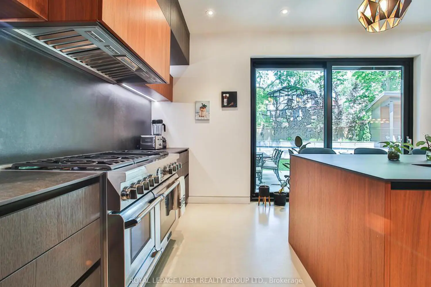 Additional image 7 of 4 Old Oak Road