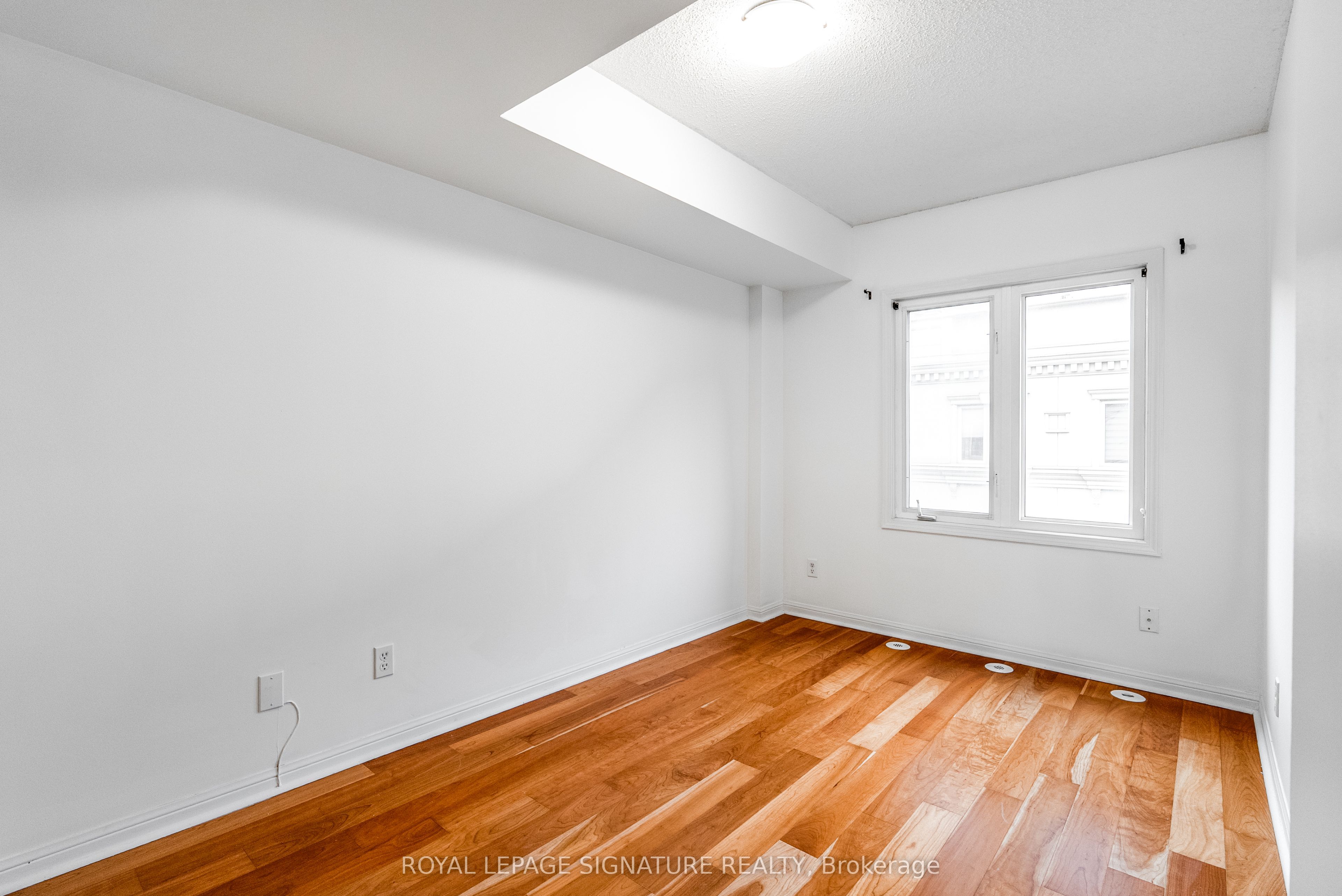 Additional image 5 of TH21-68 Carr Street, Toronto, ON, M5T 1B7