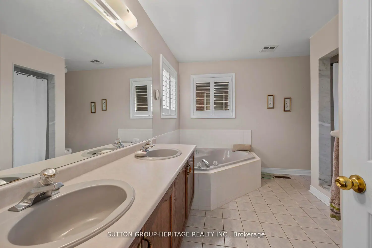 Additional image 10 of 2330 Southcott Road