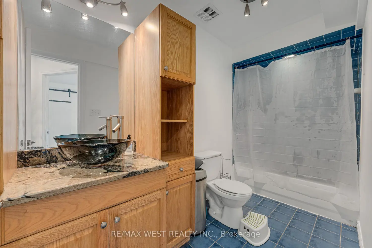 Additional image 17 of 11143 Ancona Crescent