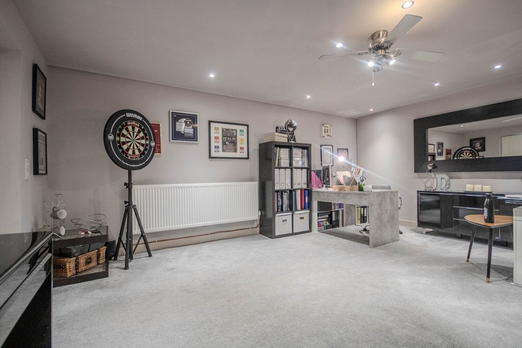 Additional image 14 of 6 bed detached house for saleClos Maes Mawr, Caerphilly CF83