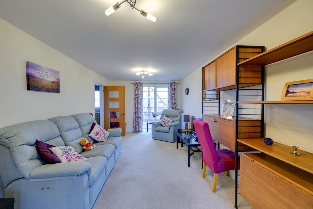 Additional image 2 of 2 bed flat for salePavilion Court, Hamilton Gardens, Felixstowe IP11