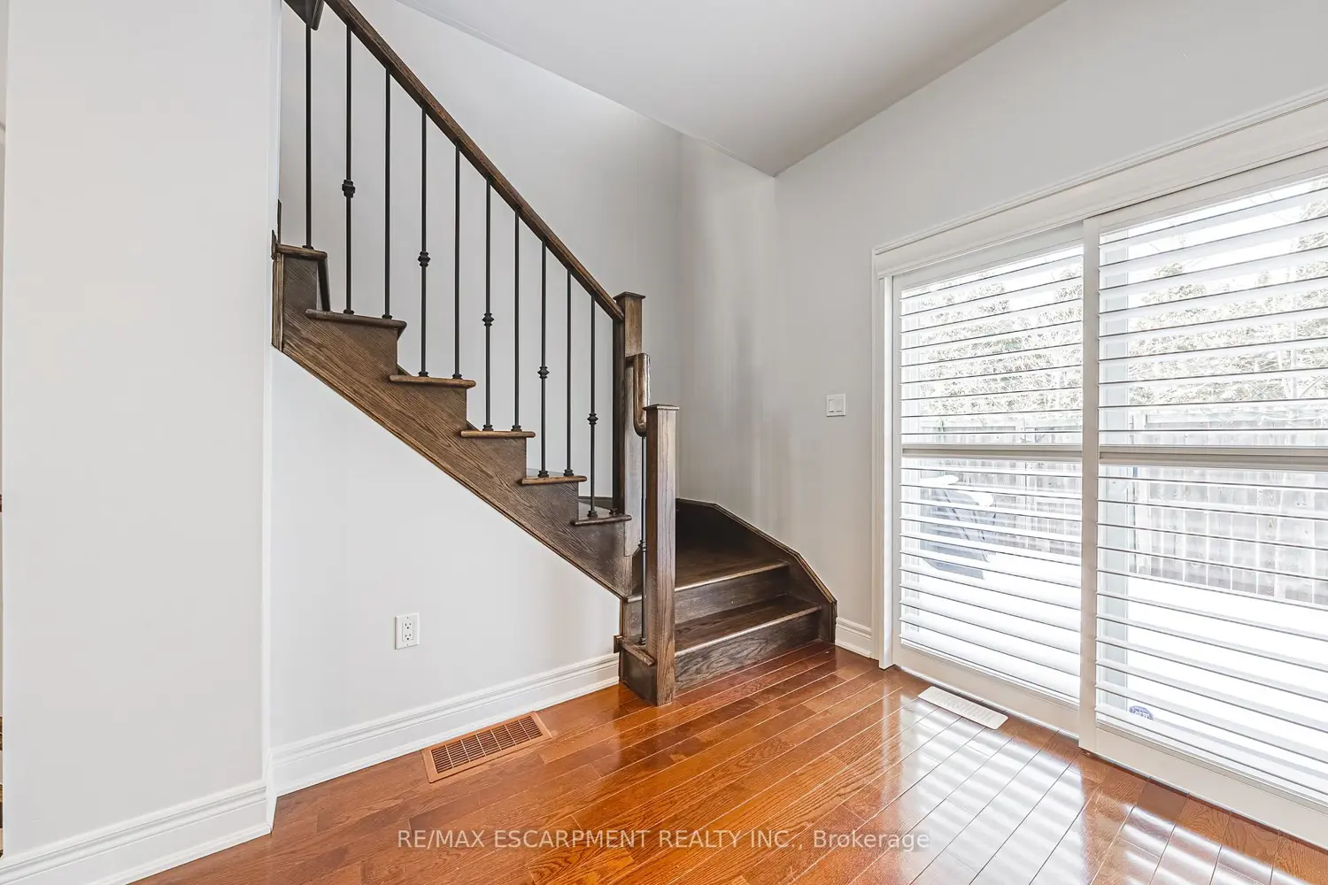 Additional image 10 of 4115 Upper Middle Road 8