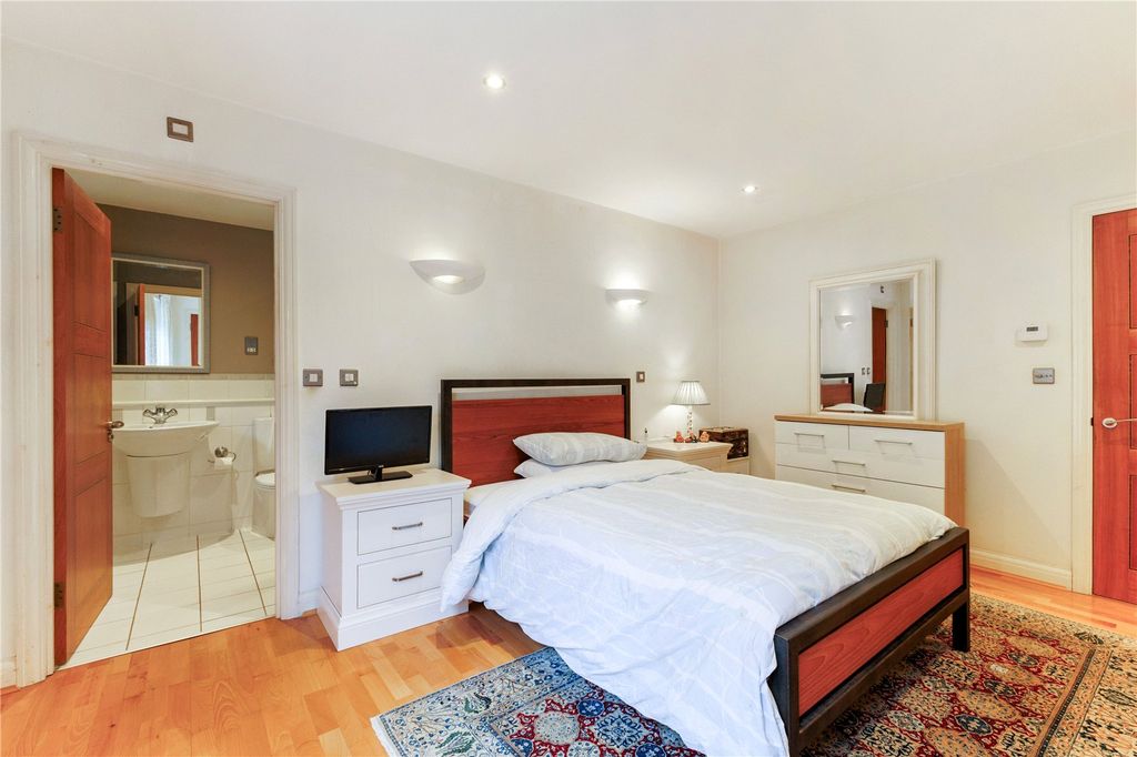 Additional image 14 of 3 bed flat for saleWestminster Road, Poole, Dorset BH13