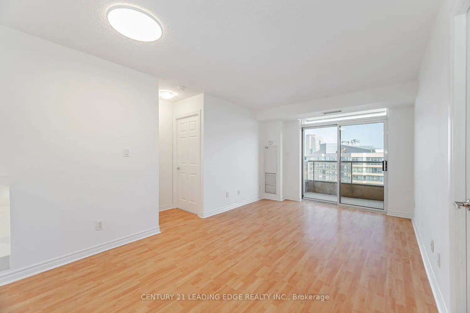 Additional image 5 of 3880 Duke Of York Boulevard 1609