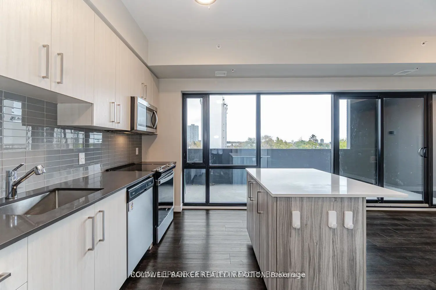 Additional image 5 of 15 Queen Street 303