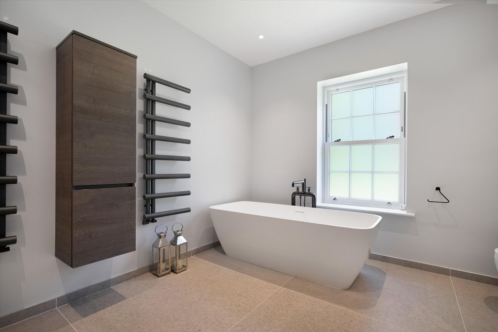 Additional image 26 of 6 bed detached house for saleHorsegate Ride, Ascot, Berkshire SL5