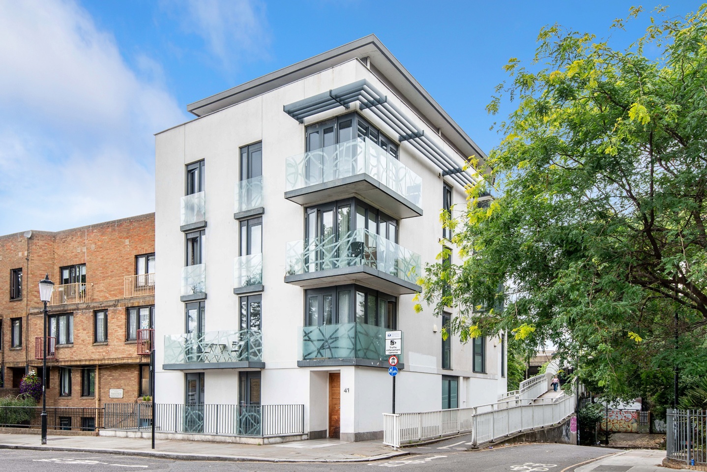 Additional image 11 of 2 Bed Flat, Tavistock Crescent, W11, N1 7GU