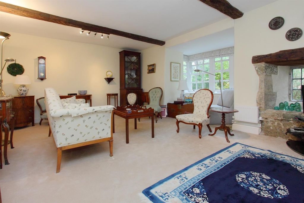 Additional image 7 of 2 bed flat for saleThe Close, Salisbury SP1