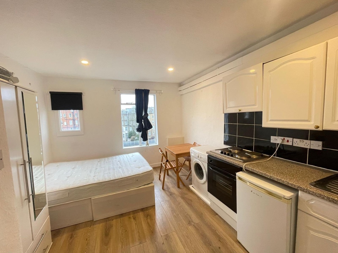Studio Flat, Penywern Road, SW5, N1 7GU