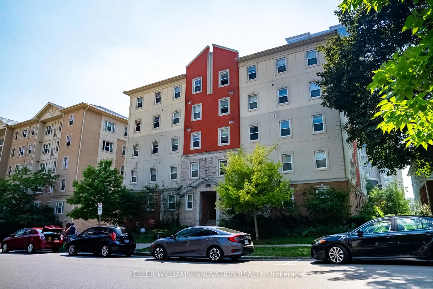 253 Lester Street 402
