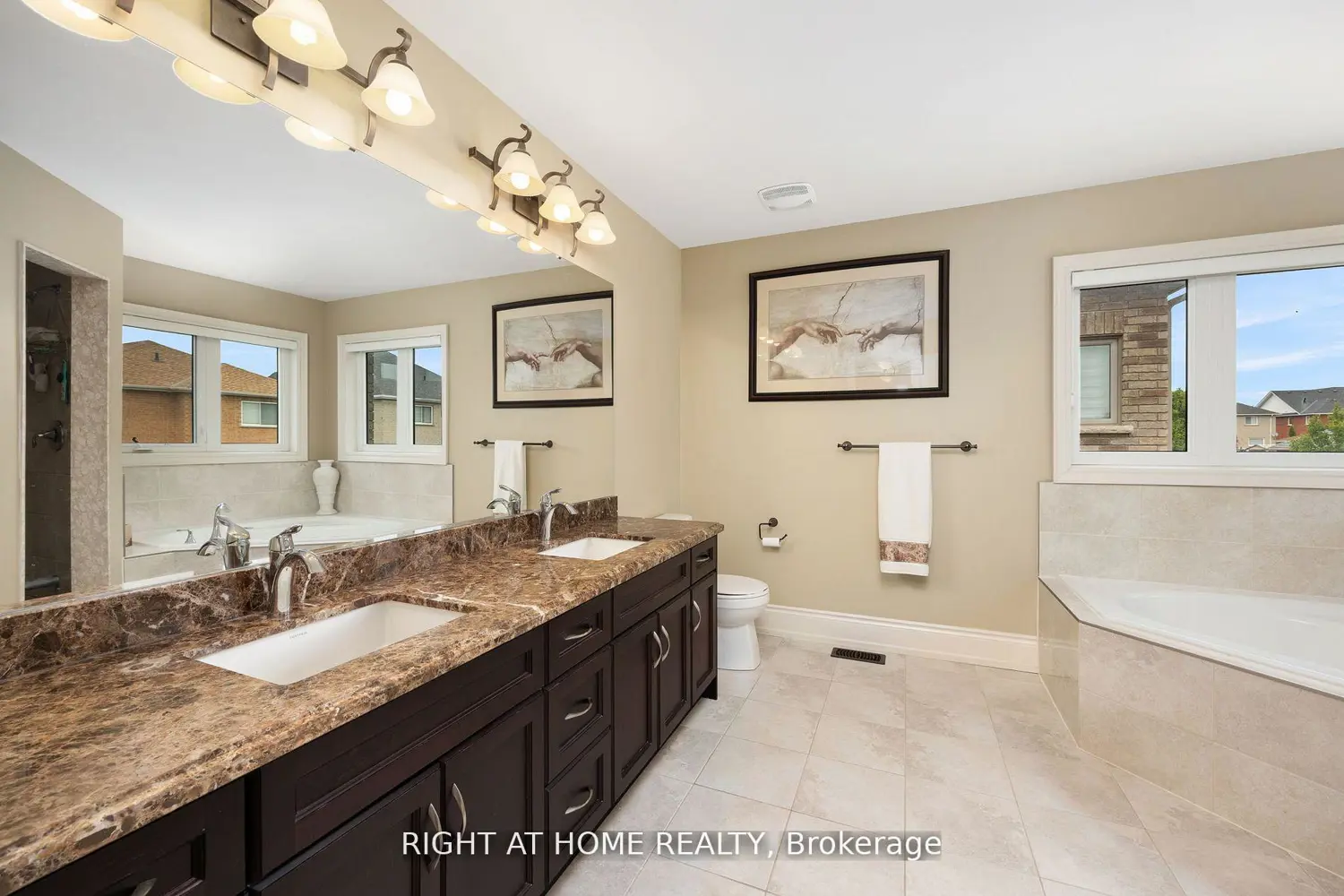 Additional image 14 of 25 Charterhouse Drive