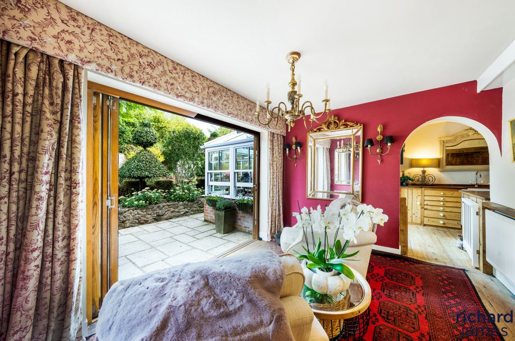 Additional image 5 of 4 bed terraced house for saleMoormead Road, Wroughton, Swindon SN4