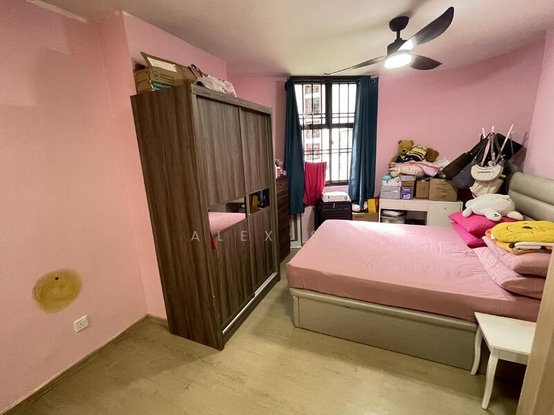Additional image 9 of 339A Sembawang Close