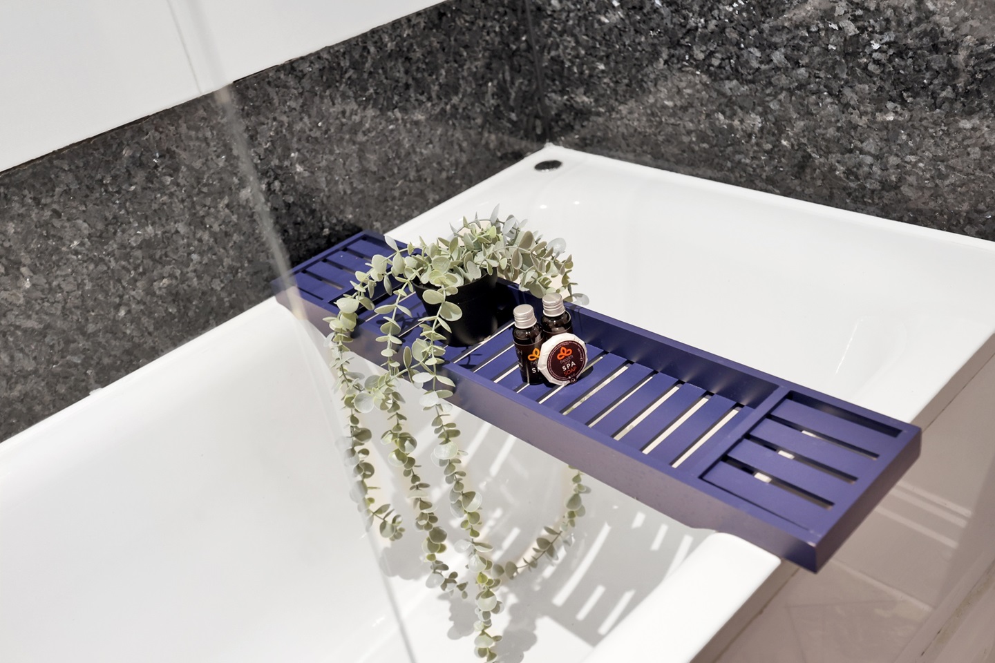 Additional image 24 of 3 Bed Flat, Thames Point, SW6, N1 7GU