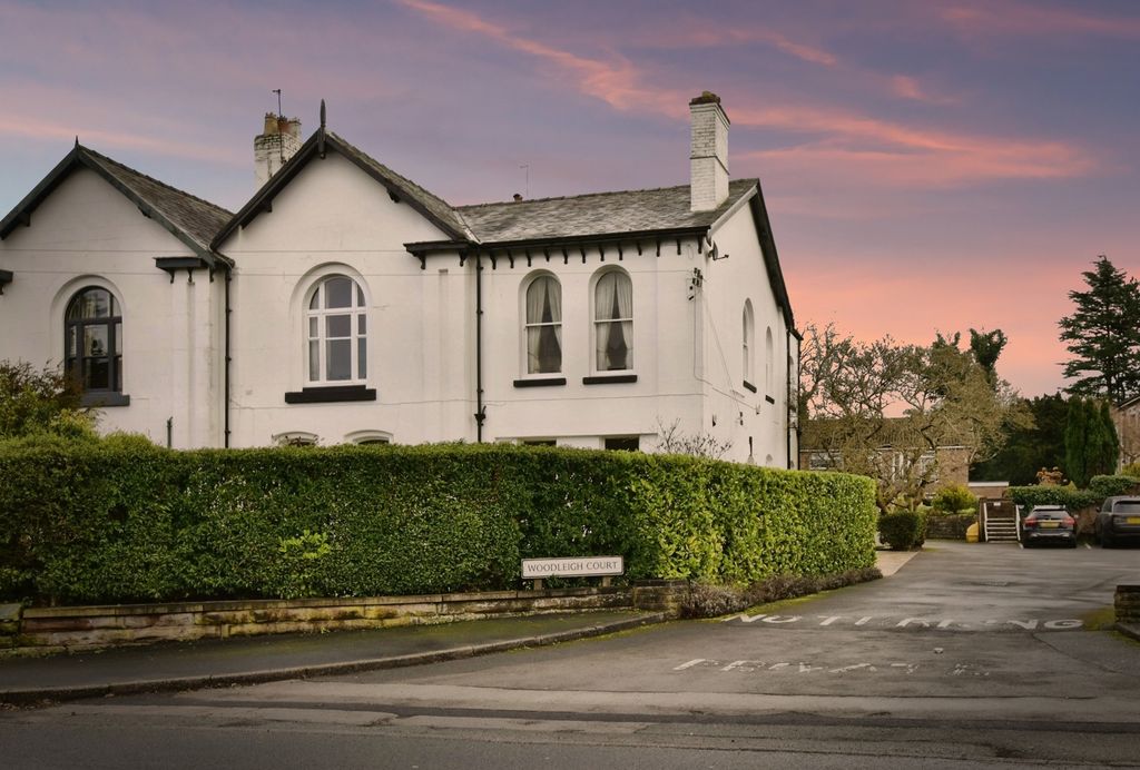Additional image 6 of 4 bed flat for saleWoodleigh Court, Alderley Edge, Cheshire SK9