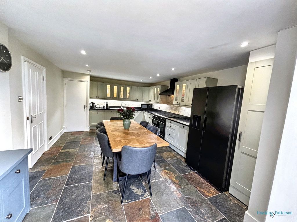 Additional image 4 of 2 bed flat for saleChadwick Manor, Knowle, Solihull B93