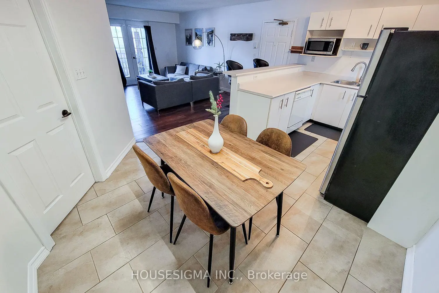 Additional image 16 of 4003 Kilmer Drive 204