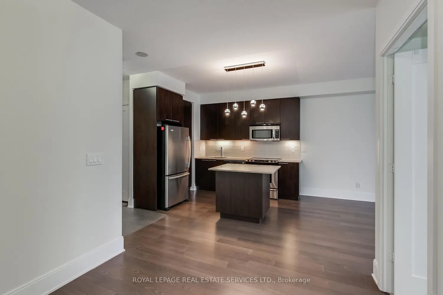 Additional image 10 of 25 Broadway Avenue 1408