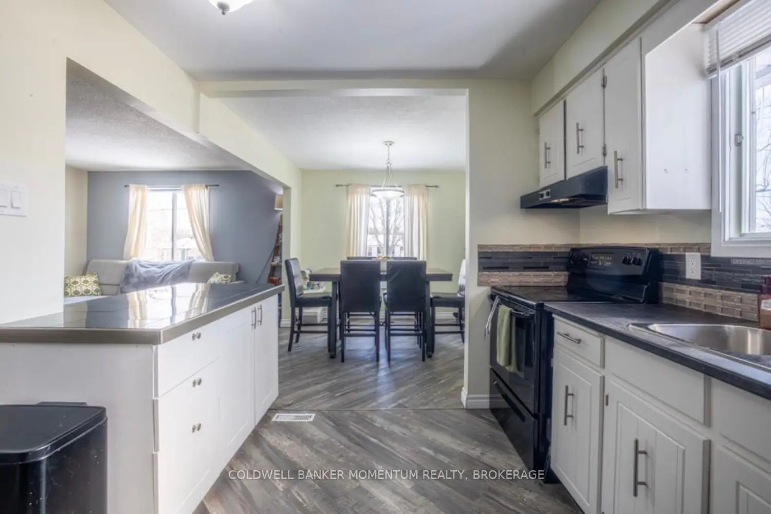 1145 Pettit Road photo 4