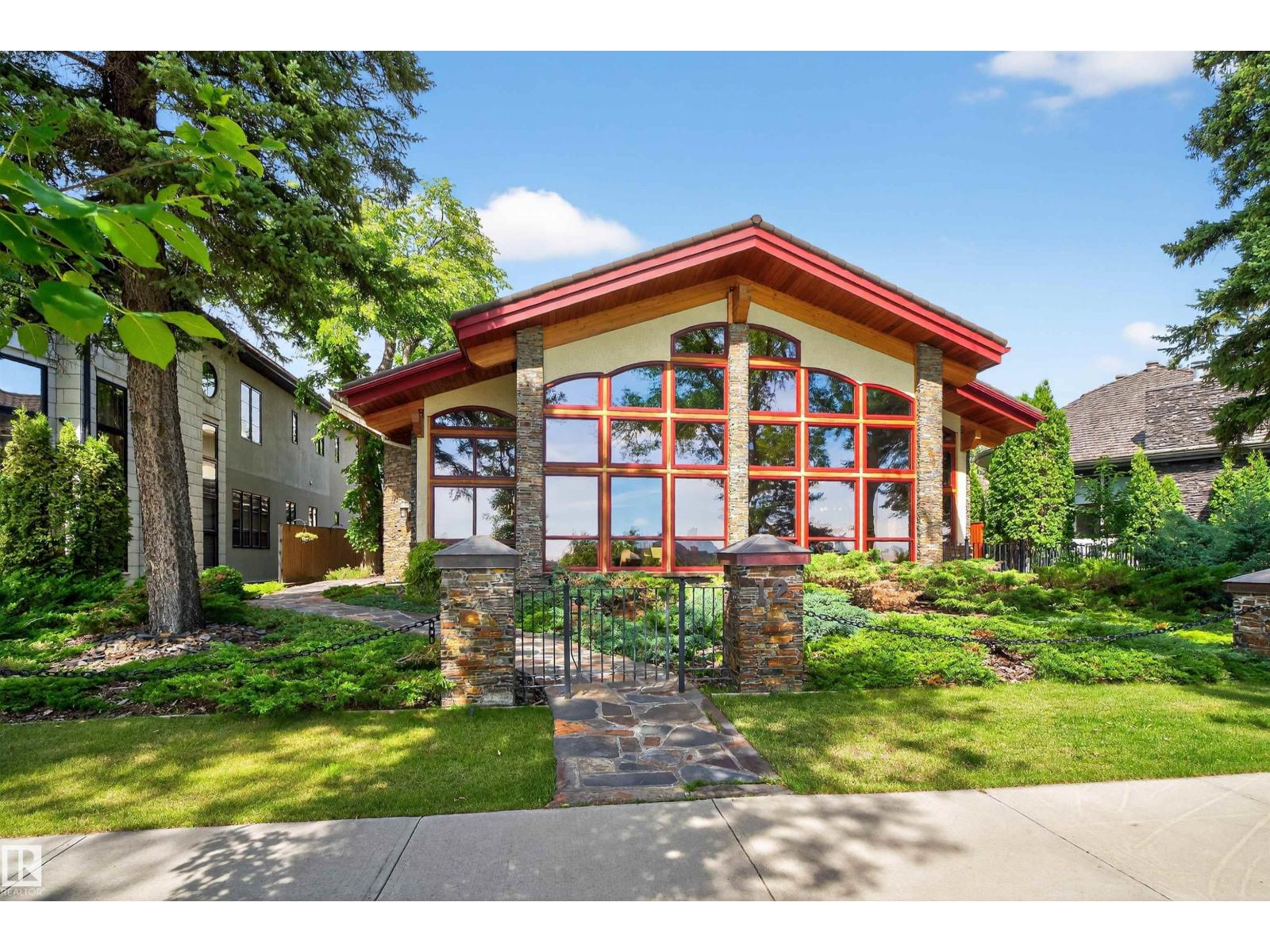 12 Wellington Crescent NW, Edmonton, AB, T5N3V2