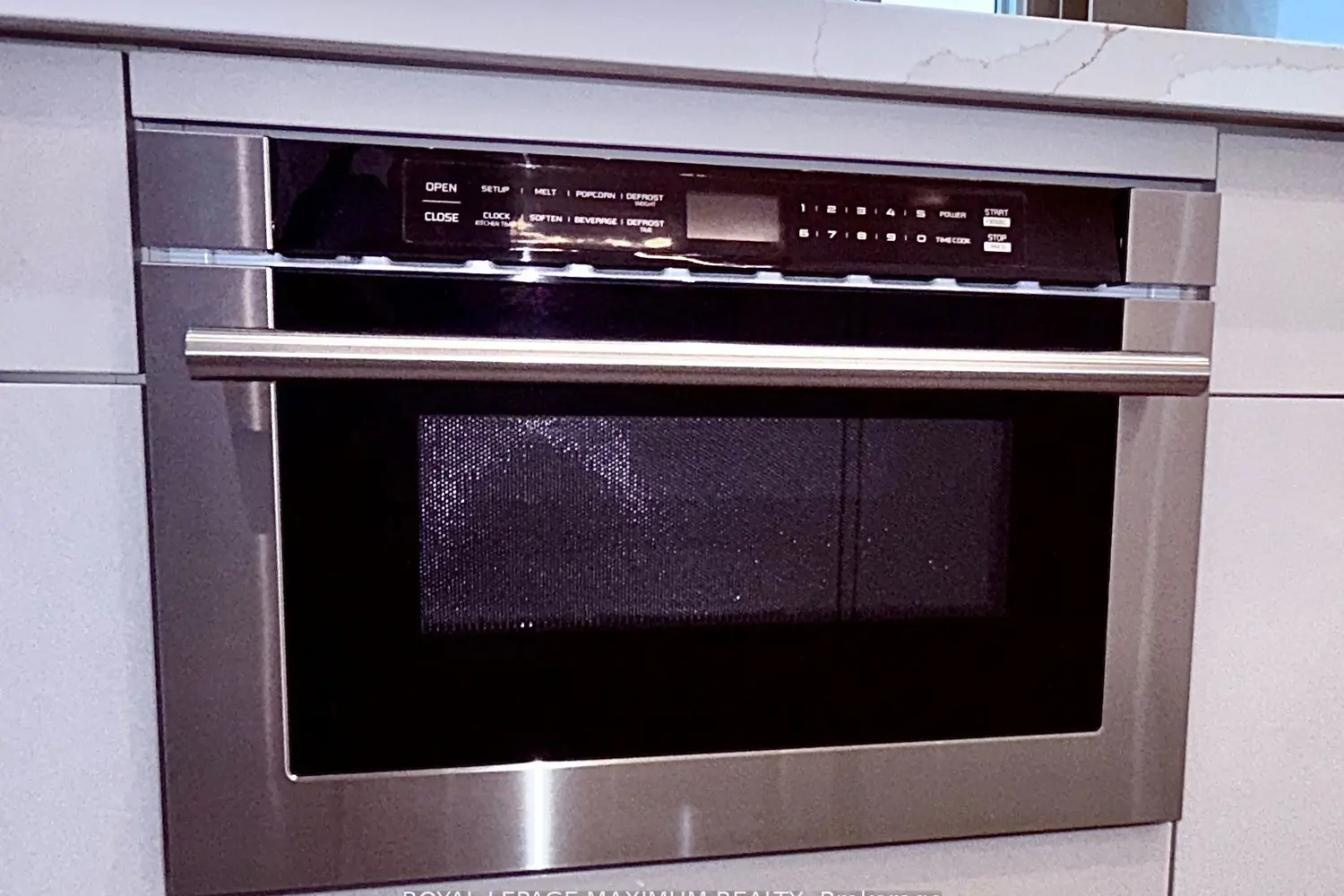 Additional image 7 of 9000 Jane Street Ph 212