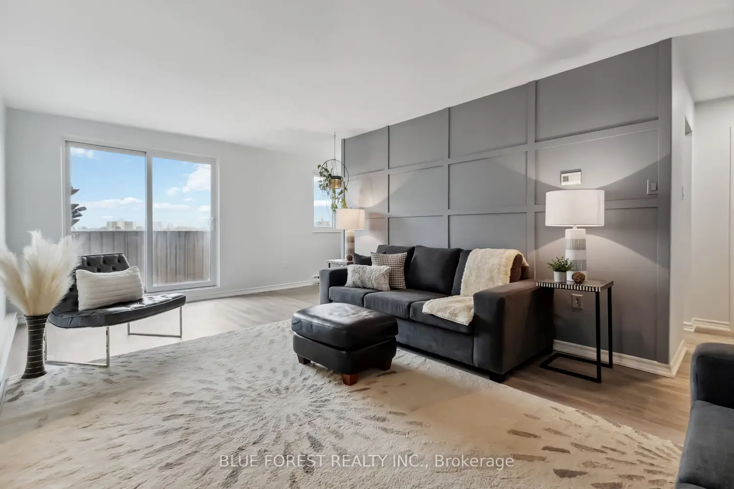 1100 Jalna Boulevard 501