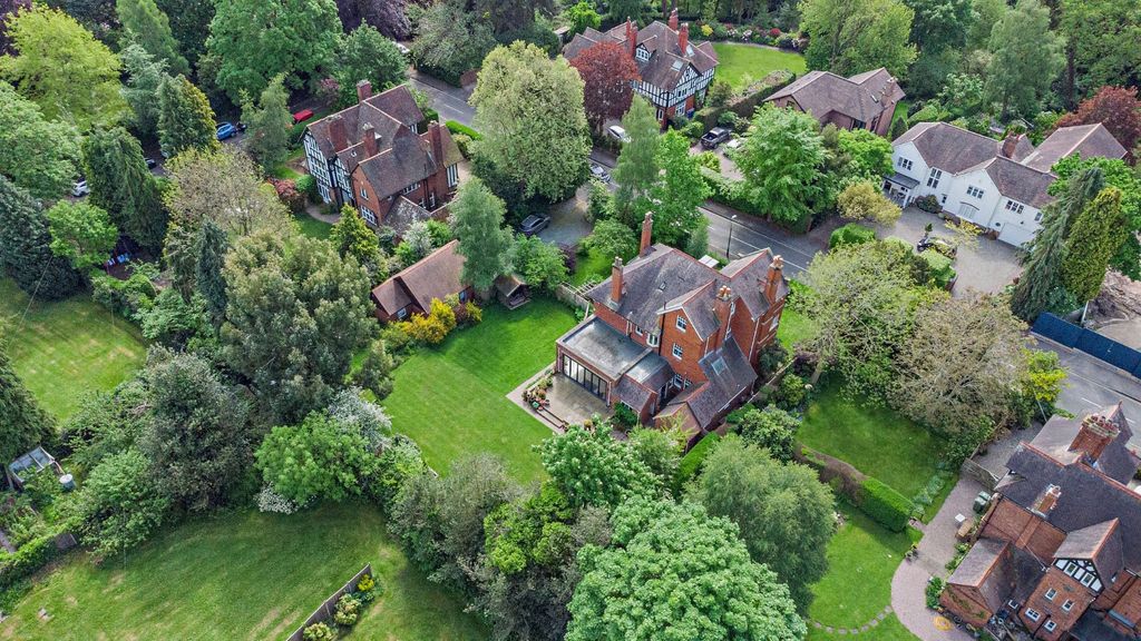 Additional image 10 of 7 bed detached house for saleKennedy Road, Shrewsbury, Shropshire SY3