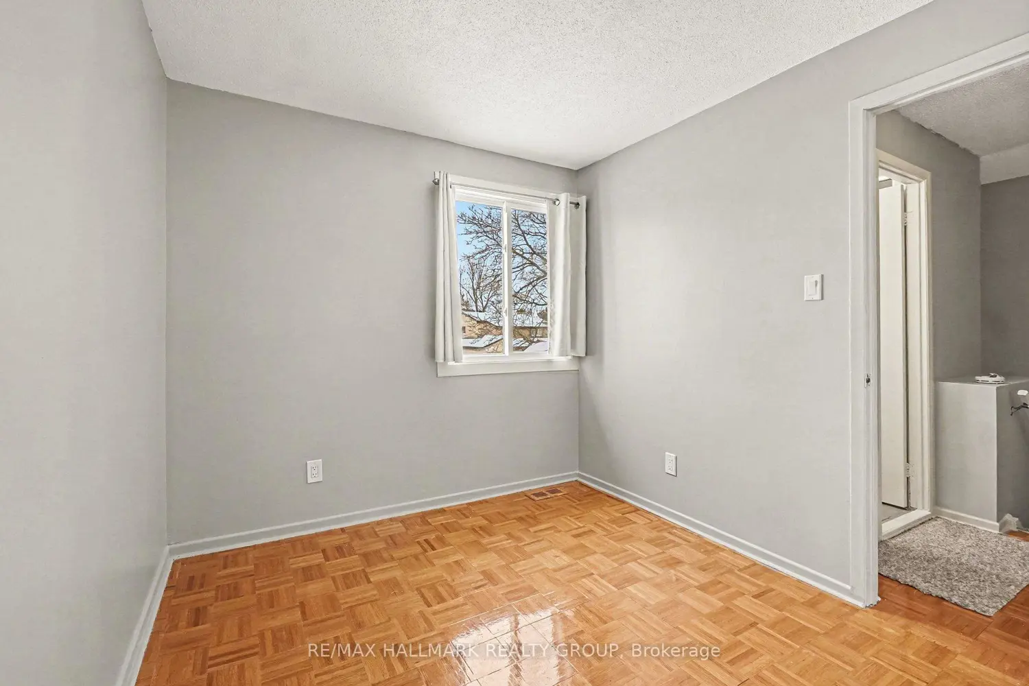 Additional image 15 of 7846 Jeanne D'arc Boulevard 55