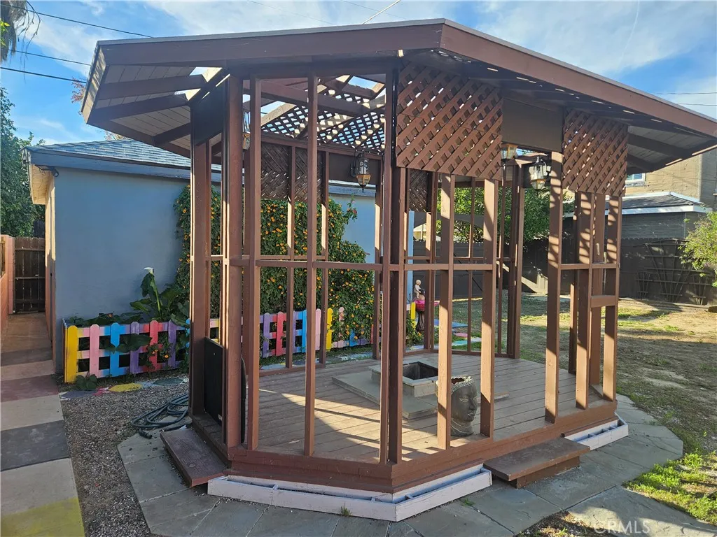 Additional image 90 of 6907 White Oak Ave, Reseda, CA 91335