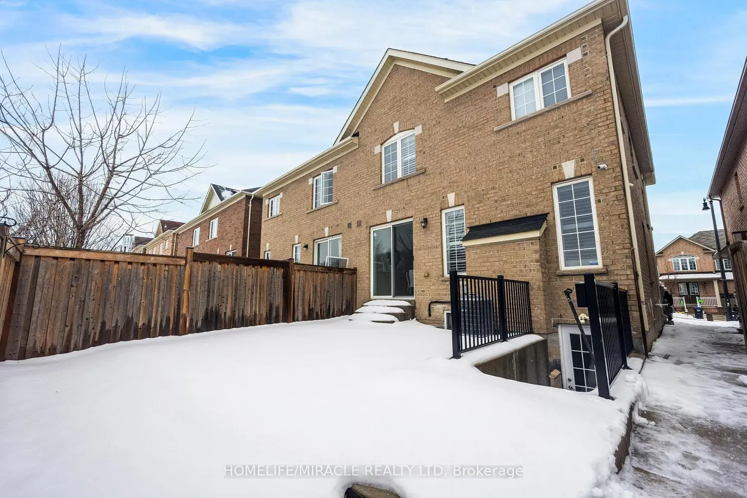 Additional image 20 of 14 Vezna Crescent