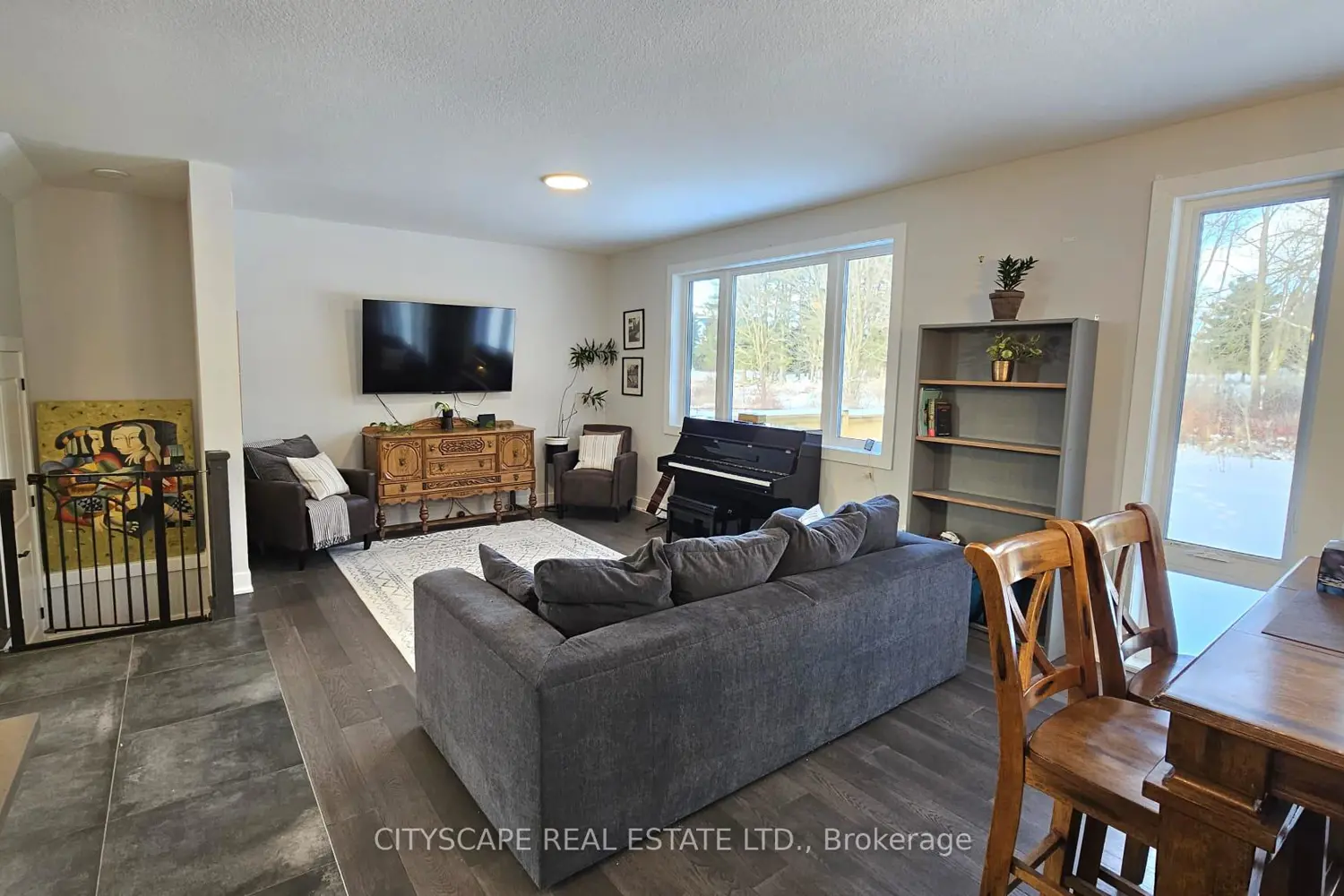 Additional image 6 of 20-297 Whiting Street