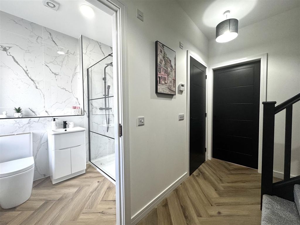 Additional image 6 of 2 bed flat for saleKirk Street, Strathaven ML10