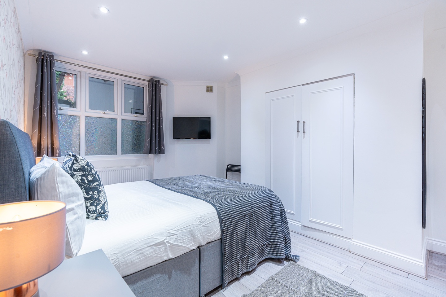 Additional image 9 of 3 Bed Flat, North End Road, W14, N1 7GU