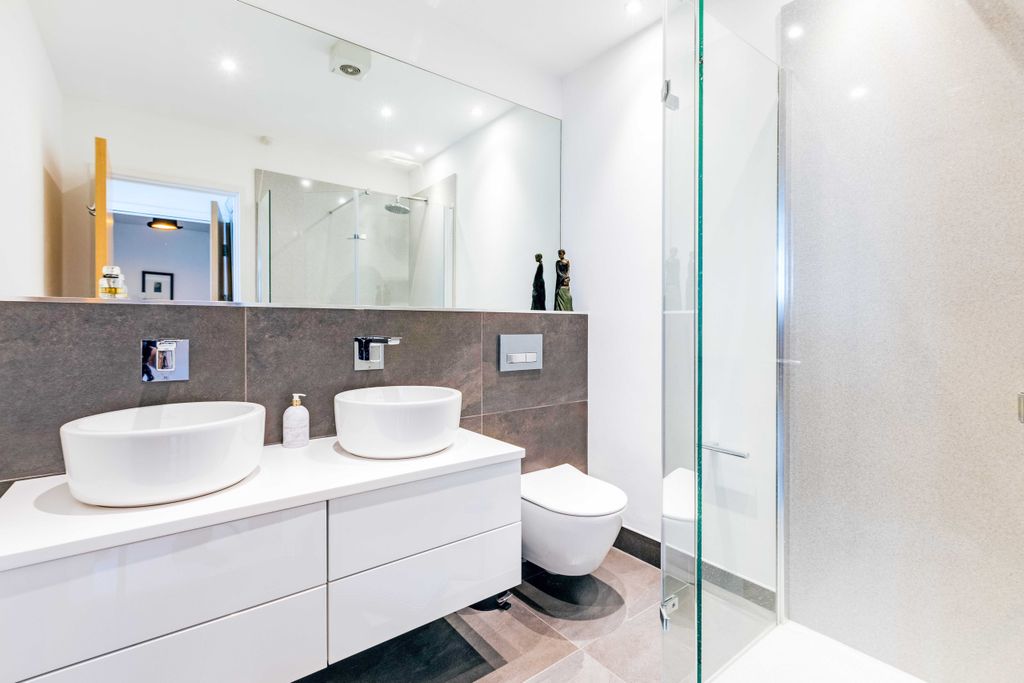 Additional image 12 of 4 bed flat for salePoltisco Wharf, Malpas Road, Truro, Cornwall TR1