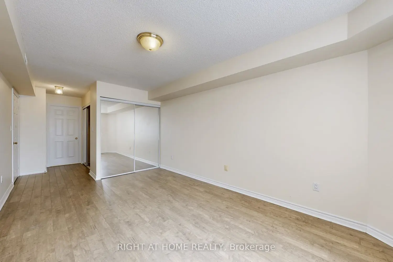 Additional image 11 of 228 Bonis Avenue 608