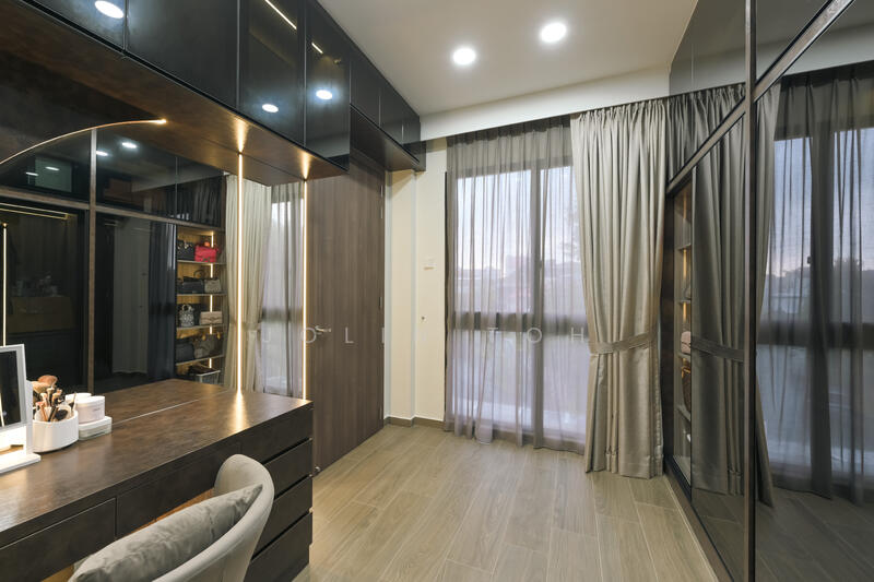 Additional image 12 of West Coast Grove